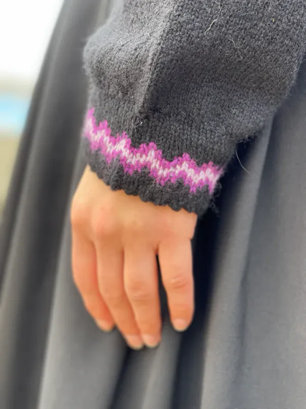 Hinda tilp. beltestakk fra Telemark (lillafarger) | Strikkepakke