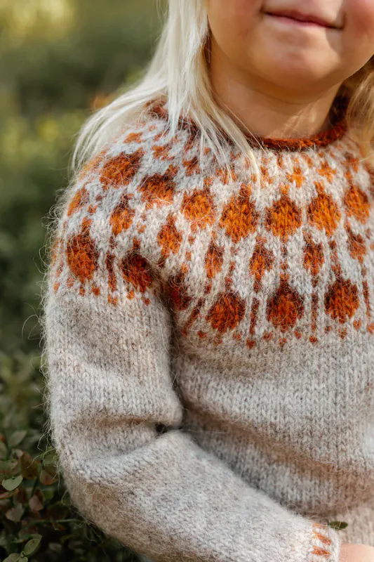 Multebærgenser Mini av Sisu Knitwear | Strikkepakke