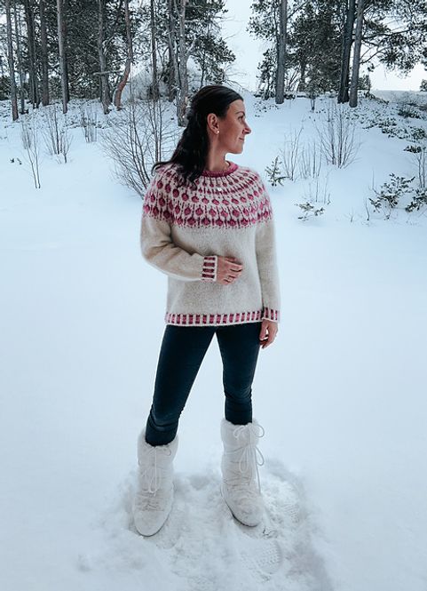 Hovedbilde Bringebærgenseren av Sisu Knitwear | Strikkepakke