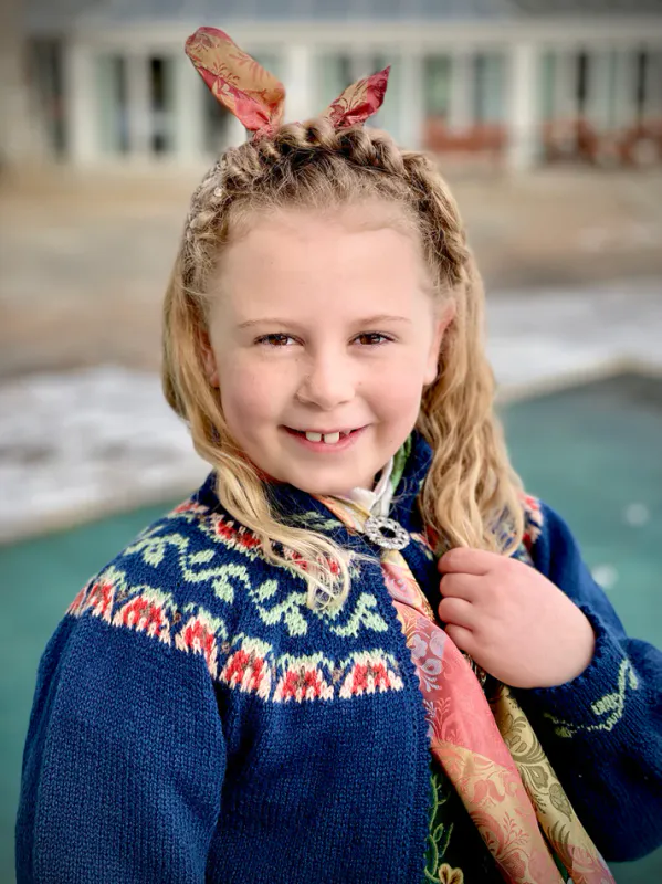 Ada barnejakke til Nordlandsbunad (blå) | Strikkepakke